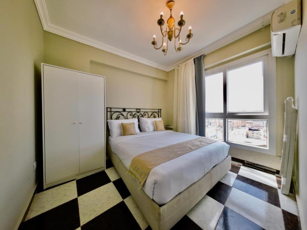Downtown Sea View Suites الإسكندرية المظهر الخارجي الصورة